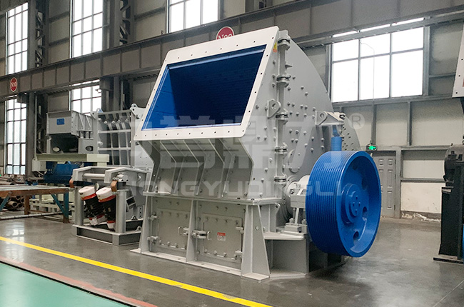 青石錘式破碎機(jī)