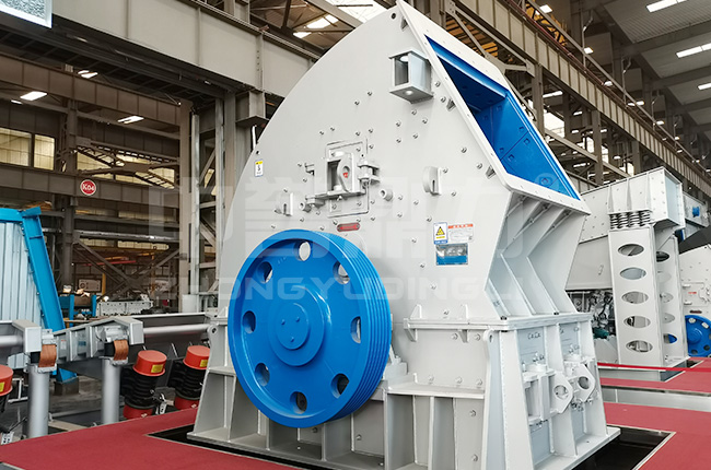 錘式制砂機(jī)
