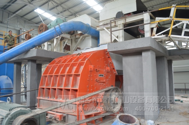 石料生產(chǎn)線中反擊式破碎機(jī)應(yīng)用案例