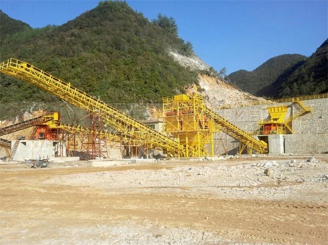 水泥生產(chǎn)線石灰石破碎機(jī)