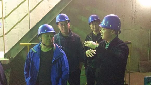 湖北京蘭集團領導蒞臨中譽鼎力環(huán)保砂石料生產(chǎn)現(xiàn)場考察