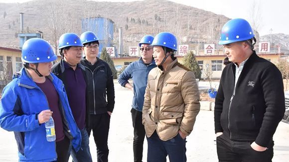 湖北京蘭集團領導蒞臨中譽鼎力環(huán)保砂石料生產(chǎn)現(xiàn)場考察