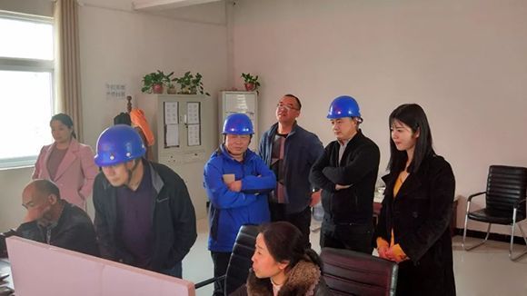 湖北京蘭集團領導蒞臨中譽鼎力環(huán)保砂石料生產(chǎn)現(xiàn)場考察