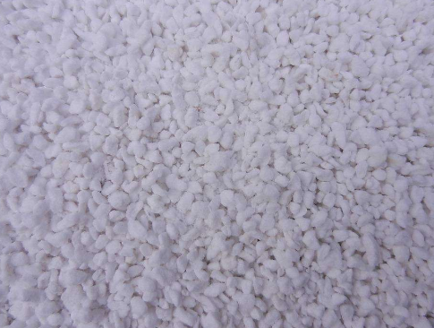 ����r���ز��ϵĸ����(y��ng)��