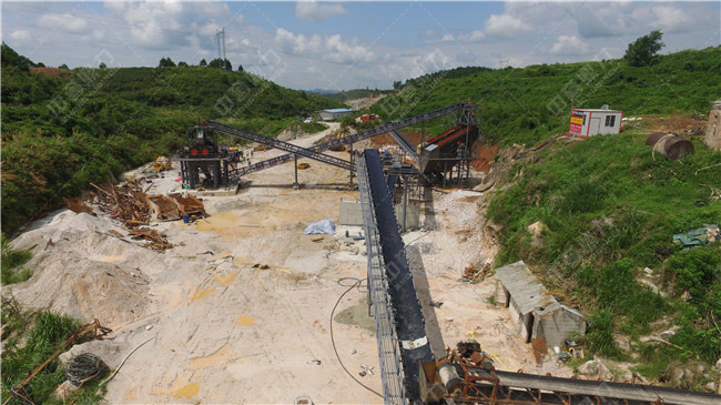 時產(chǎn)350噸制砂生產(chǎn)線-湖南懷化中方縣下坪鄉(xiāng)抗應(yīng)洞采石場