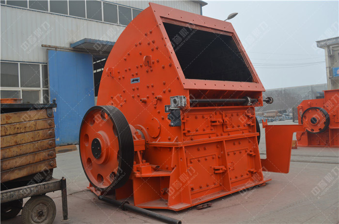 大型破碎機廠家告訴你大型石子破碎機設(shè)備種類有哪些如何選型